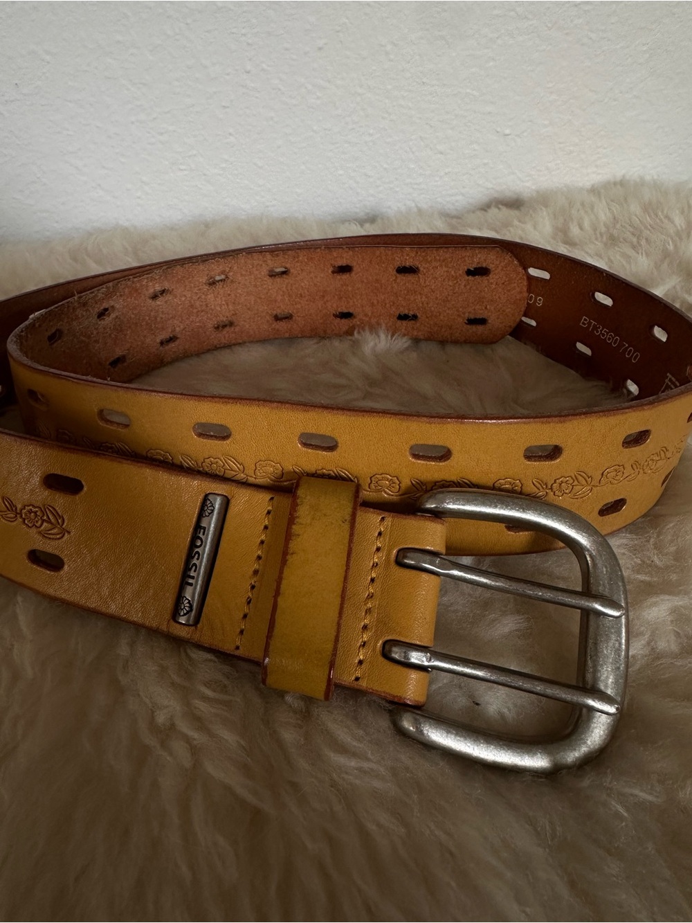 Vintage Women’s Fossil Genuine Leather Floral Belt Y2K Western - Small